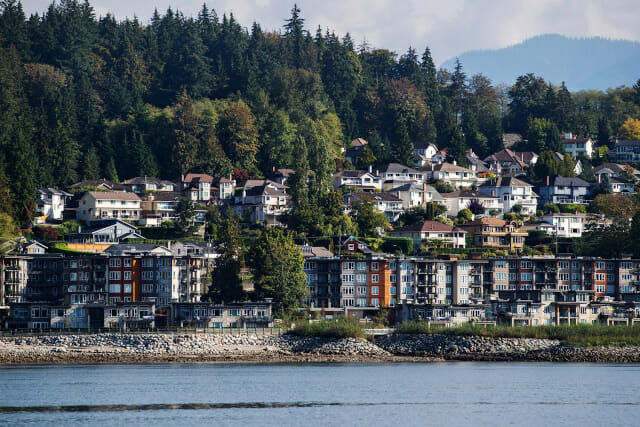 Canada’s Housing Investors Are Heading For the Exits as Rates Rise